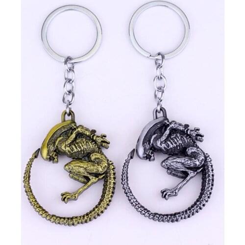 Hot Fashion Men Gift Vintage Bronze Game Aliens Predator AVP Alien Queen Key Chain Pendant Key Ring -50