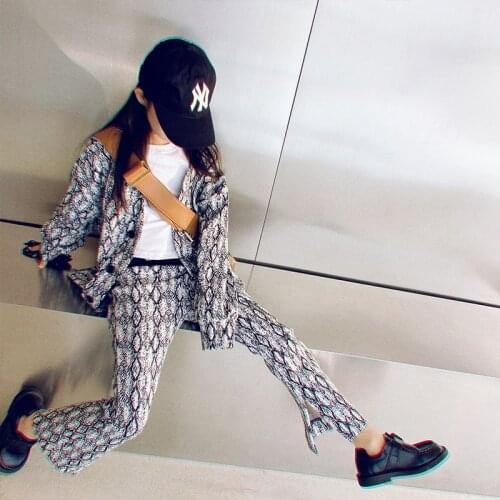 Baby Girl Retro Printing Suit 2021 Autumn New Big Childrens Cardigan Jacket with Slits and Two-piece Pants for Kids Clothes