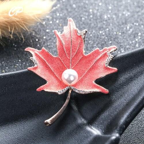 Enamel Maple Leaf Pearl Brooches Pearl Classic Plants Weddings Office Brooch Pins Women Jewelry Accessories