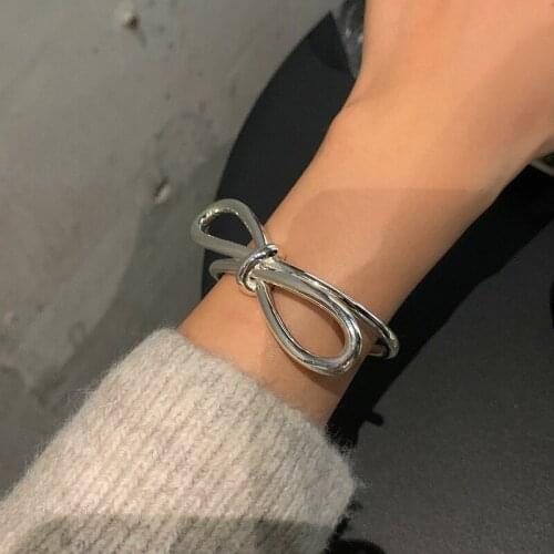 Miuoxion Personality Bow Bracelet Retro Fashion Simple Temperament Jewelry For Women Feature Namour Charm Gift All Seasons