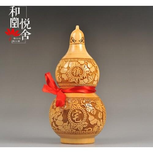Tang Yue Taishan homes and wood hyacinth ornaments protect the safe Home Furnishing TV cabinet bed decoration crafts