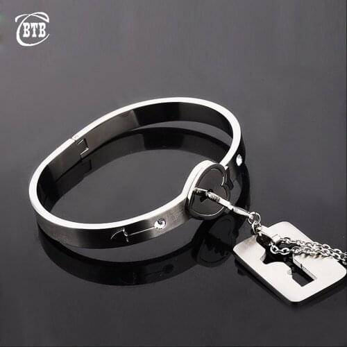 Stainless Steel Couple Jewelry Sets Men Love Heart Lock Bracelets Bangles Women Key Pendant Love Necklace Valentines Day Gifts