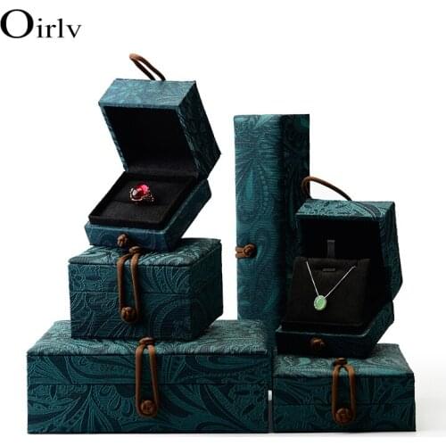 Oirlv Green Silk Jewelry Box with Pattern Suede Insert Ring Bracelet Necklace Gift Packaging Box Jewelry Storage Showcase