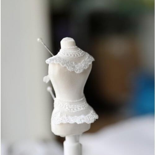 Wholesale 2 PCS 8*4cm High Quality Embroidery Venise Collar Lace Flowers Ivory Neckline Applique Lace Collar Dress Edge