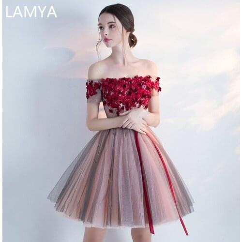 LAMYA Appliques Boat Neck Short Prom Dresses Elegant Knee Length Evening Party Dress With Short Sleeve Contrast Color Gown