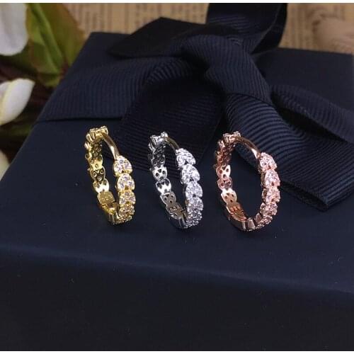 Fashion Hoop Earrings Leaf Pattern Small Zircon Earring Women Jewelry Aretes Para Mujer Oorbellen Zk30