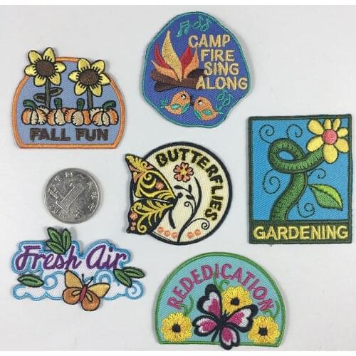 Plum Flower and Bird Embroidery Big Patch Chinese Style Clothing Patch Applique Shoe Sewing Stickers Clothes for T-shirt Bags