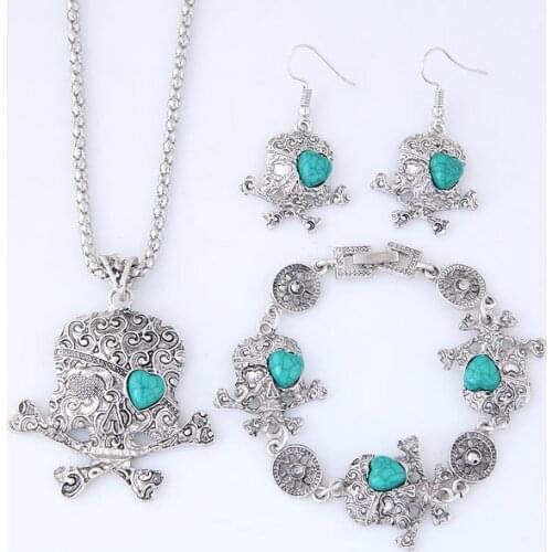 New Green Skull Pirate Earrings Necklace Bracelet Three-piece Set Jewelry Set Natural Stone