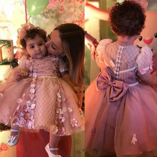 Vintage Pink Flower Girls Dresses 2019 New Lace Appliqued Short Sleeve Lace Girl Pageant Dress Floor Length Cheap