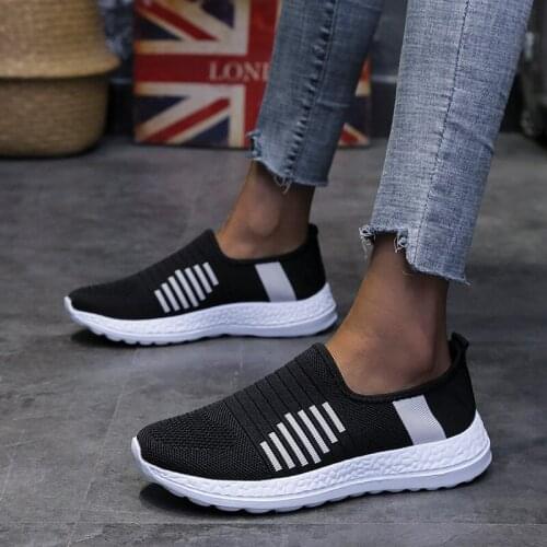 Women Casual Shoes Light Sneakers Breathable Mesh Summer Knitted Vulcanized Shoes Outdoor Slip-On Sock Shoes Plus Size