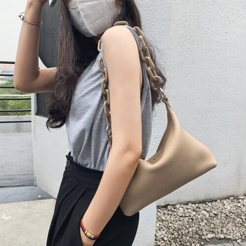 Fashion Acrylic Chain Small Square Bag High Quality Leather Womens Shoulder Bag Suitable For Various Occasions Cross-body Bag
