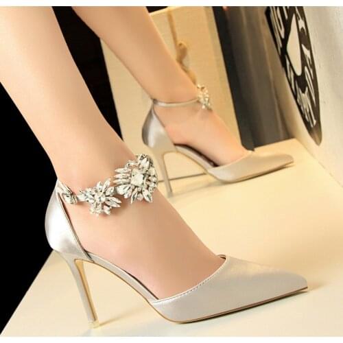 European and American style high heel womens shoes with high heel satin shallow mouth pointed rhinestone word with sandals