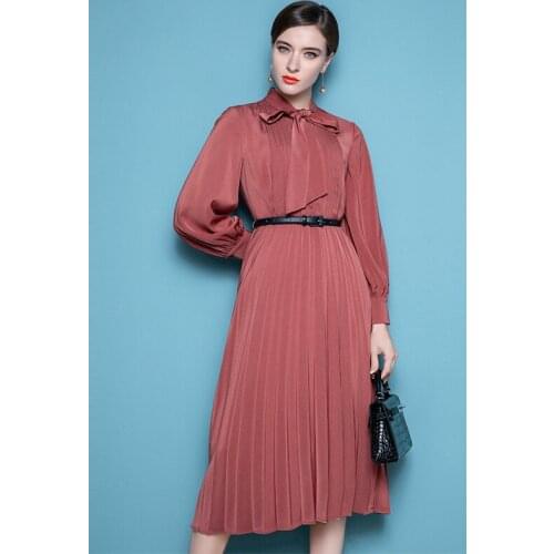 High End French Retro Dress Womens Autumn 2021 New Temperament Lace Up Lantern Sleeve Umbrella Skirt