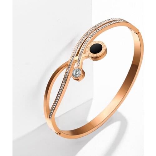 Hollow Out Rose Gold Stainless Steel Bracelets On Hand Womens Accessories Fashion Trend Retro Jewelry Hard Bracelets Bangles