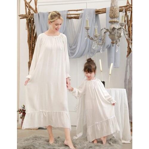 Mother Kids Vintage Pajamas For Girls Nightgowns Lace Mother Daughter Dresses Long Girl Student Princess Nightdress Pajamas