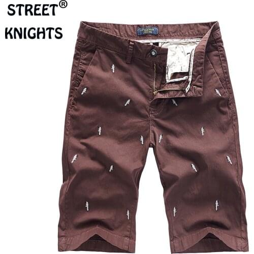 Mens 2021 Summer New Casual Fashion Style Pure Color Leisure Soft Touch Shorts Men 97.5% Cotton Street Knee-Length Beach Shorts