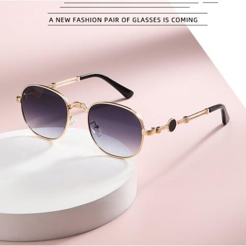 Fashion Luxury Brand Designer Square Sunglasses Men Women Vintage Travel Small Frame Punk Driving Sun Glasses Metal Eyewear