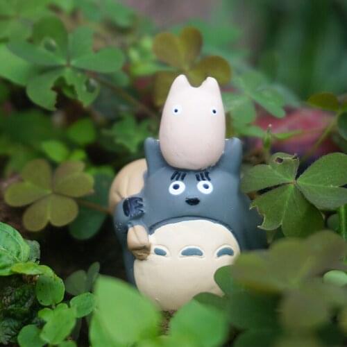 Totoro Fairy Miniature , Totoro Back Bag Small in Head , Miyazaki Ghibli Studio My Neighbour Totoro Figures Cartoon Resin Toys