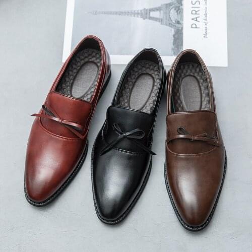 Yomior Red Fashion Men Casual Shoes Summer Breathable High Quality Leather Tassel Formal Dress Loafers Vintage Wedding Oxfords