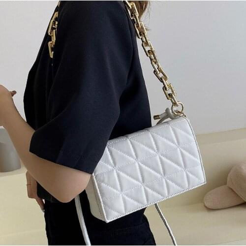High Quality Ladies Messenger Small Square Bag 2021 New Thick Chain Shoulder Bag Korean Version Portable Diamond Armpit Bag