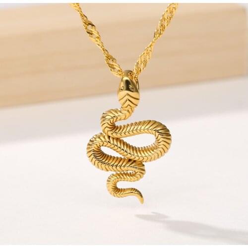 Rose Flower Pendant Necklace For Women Girlfriend Gold Color Round Coin Chain Chocker Female Necklace Korean Trendy Jewelry 2020