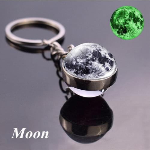 Glow In The Dark Full Moon keychain Nebula Pendant Solar System Glass Cabochon luminous keychain Galaxy Space Astronomy Planet