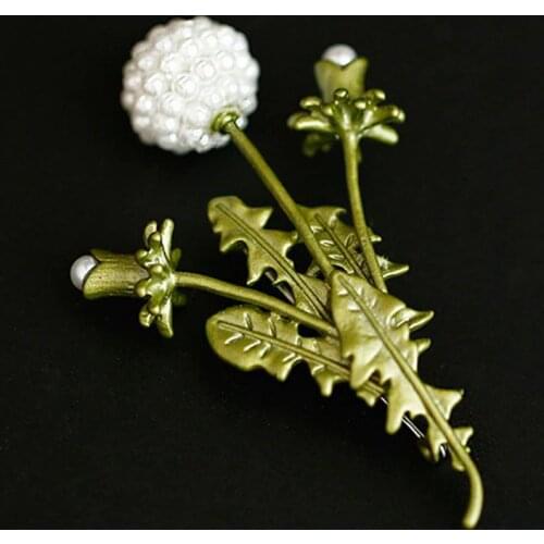 Green paint, female, antique dandelion, chest ornaments, clothing accessories, pin ornaments, brooches