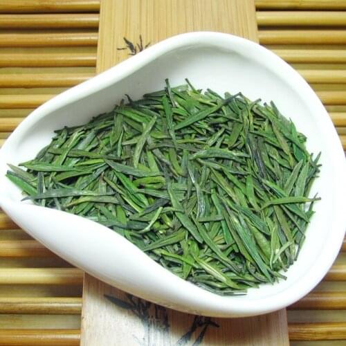 China New Spring Que She Green Sparrow Tongue Tea Health Care Green Food for Lose Weight Tea