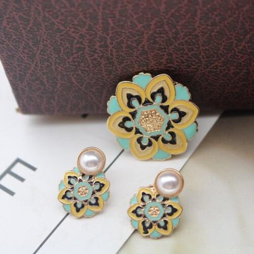 Geometric Round Flower Emboss Enamel Metal Stud Earrings for Women Gift Silk Scarf Brooch Set Jewelry