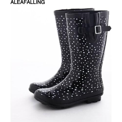 Aleafalling New Pvc Rain Boots Waterproof Flat Shoes Woman Rain Woman Water Rubber Buckle Solid Boots High Grad Rain Botas W217