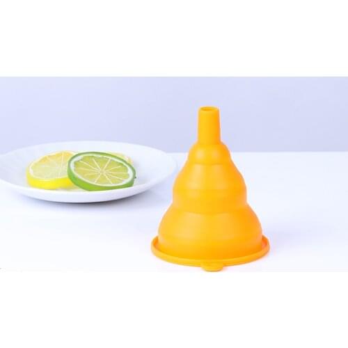 1pcs Mini Foldable Funnel Silicone Collapsible Funnel Folding Portable Funnels Be Hung Household Liquid Dispensing Kitchen Tools