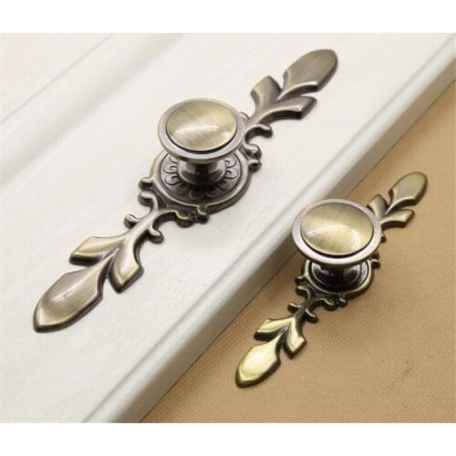 2021 1Pc New Retro Round Single Hole Metal Handle Simple Design Wardrobe Cabinet Imitation Green Bronze Small Knob Handles