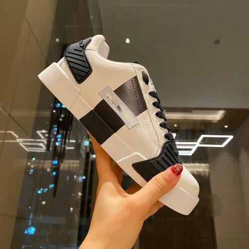 2021 Women Running Shoes Outdoor Jogging Walking Shoes Skateboarding Shoes Round Toe High quality fabric Dames sneakers schoenen