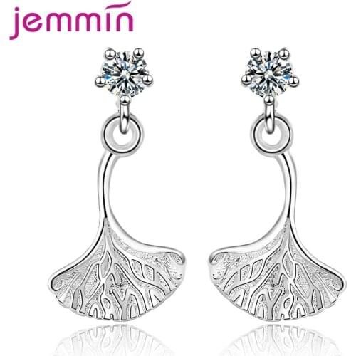New Arrival 925 Sterling Silver Stud Earring Trendy Style Leaf Design Fashion Jewelry Sparkling Cubic Zirconia Female Club Party