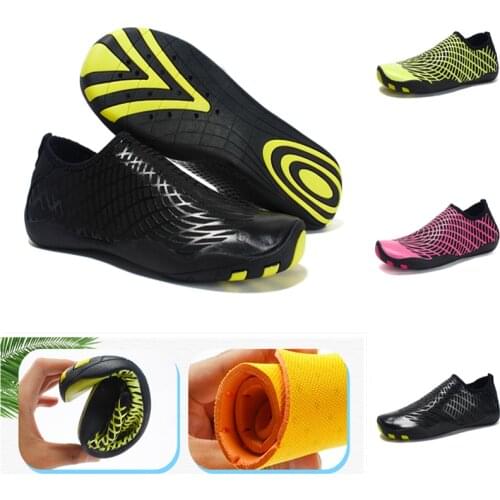 2020 unisext Women Men Beach Shoes Summer aque Shoes Walking mens Water shoes Quick Drying sneaker Hiking sneakers couple female