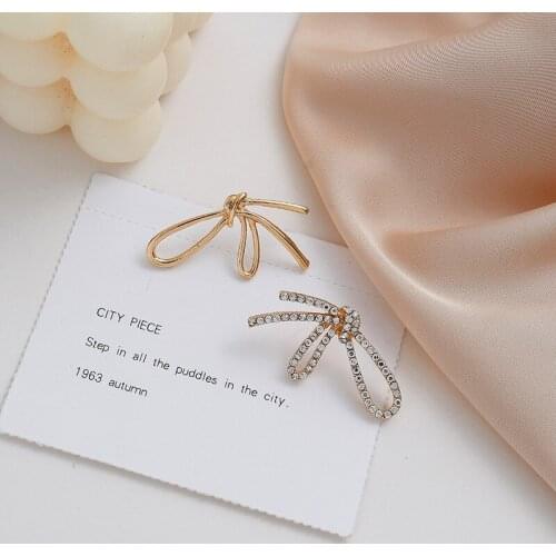 Fashion Irregular Geometric Metal Line Bowknot Stud Earrings for Women New Cute Romantic Crystal Ear Studs Jewelry Accessories