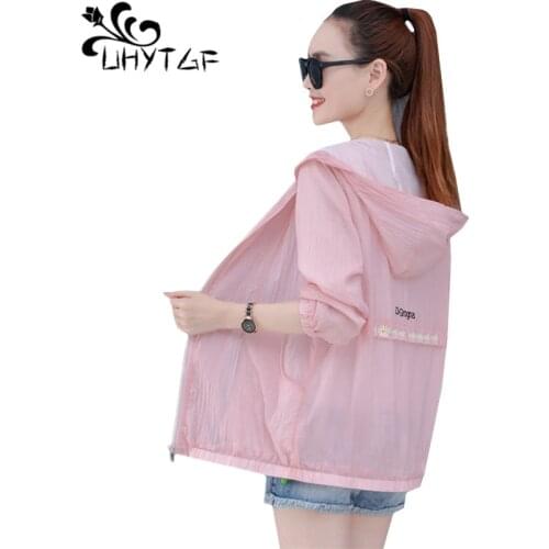 UHYTGF Fashion women summer top New ice silk breathable thin sunscreen clothing long sleeves hooded short coat 4XL plus size 892