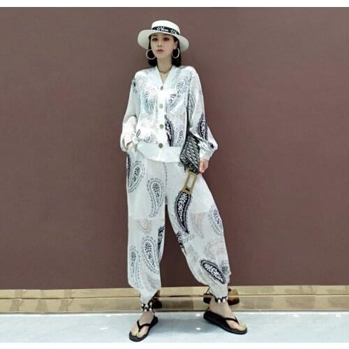European station 2021 spring new fashion suit Korean version of printed cardigan jacket casual trousers women two-piece suit s64