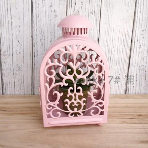 Retro Moroccan style wrought iron candelabra, wrought iron decorations can be hung white hollow lantern wedding props