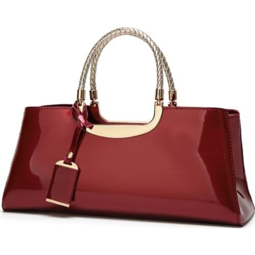 Trendy simple fashion patent leather bright face womens bag bride wedding handbag womens bag dinner bag factory direct sales