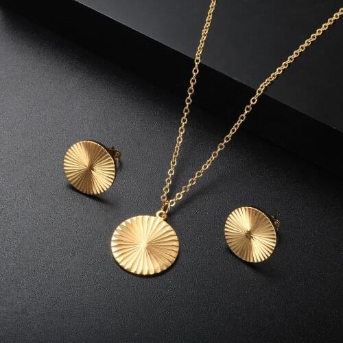 Fashion 18K Gold Plated Round Shape Pendant Necklace Round Stud Earrings For Women Stainless Steel Jewelry Set Gift