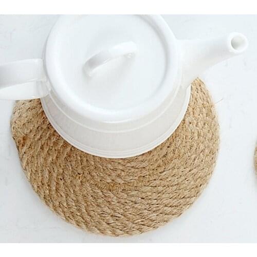 6Pcs Linen Woven Placemats Round Woven Dining Table Mats Natural Grass Weave Placemats Handmade Coaster Mat