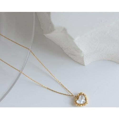 Vintage Heart Natural Shell Pendant Chokers Stainless Steel Texture Gold Metal Collar Necklaces For Women Fashion Jewelry Gift