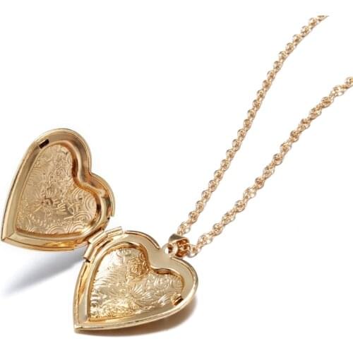 Match-Right Romantic Heart Pendant Photo Frame Necklaces for Women Gifts Openable Love Pendant Necklace Keepsake Jewelry CN050