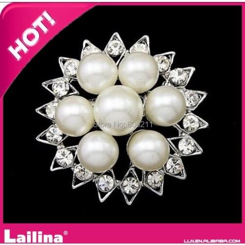 Sunflower pearl and rhinestone metal button