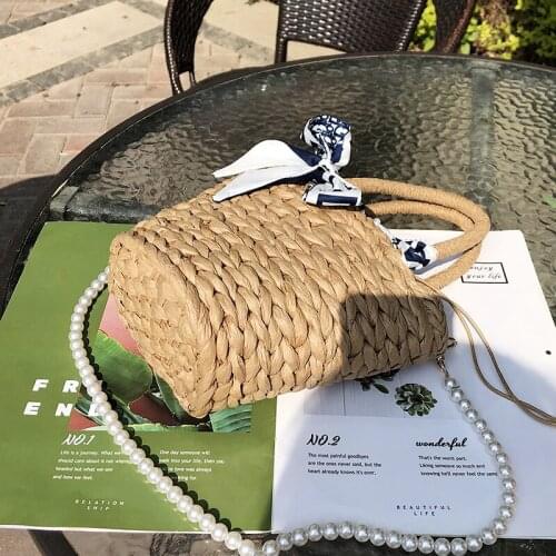 С доставкой Summer Sweet Straw Bucket bag Crossbody Bag for Women 2021 Lady Trendy Weaving Beach Shoulder Handbags and Purses