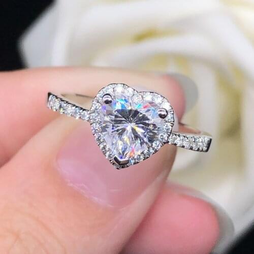 AU750 18K White Gold Hearts & Arrows 2Ct Heart Shape D VVS1 Moissanite Diamond Ring Engagement Ring for Her G18K