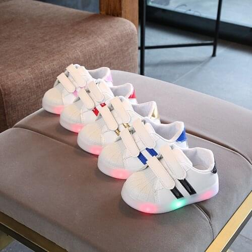 Luminous Sneakers Children Shoes For Boys Girls Led Shoes Soft Kids Sport Flashing Lights Glowing Glitter Casual Flat shoes A79