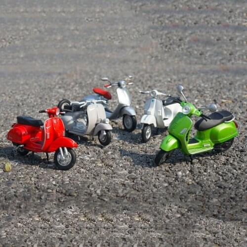 WELLY 1:18 VESPA 946 125CC 150CC Scooter Series Alloy Model Diecast Metal Static Motorcycle Model Toys Collection Gifts