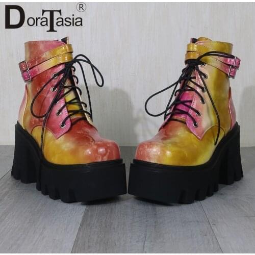Big Size 35-43 Brand New Ladies Chunky High Heels Ankle Boots Fashion Colorful Zip Platform Boots Women Party Street Shoes Woman